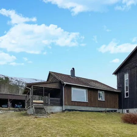 Stunning In Eidsvag I Romsdal *