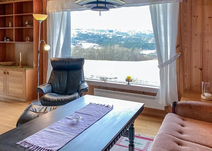 Апартаменты Stunning In Eidsvag I Romsdal Toven